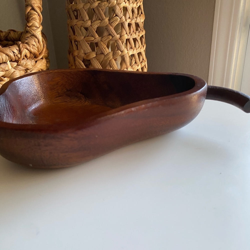 Rustic Pear-Shaped Wooden Serving Bowl by “The Cellar” by Macy’s. Cute! - Picture 6 of 10